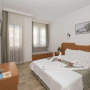 Standard Zimmer mit Kingsize-Bett